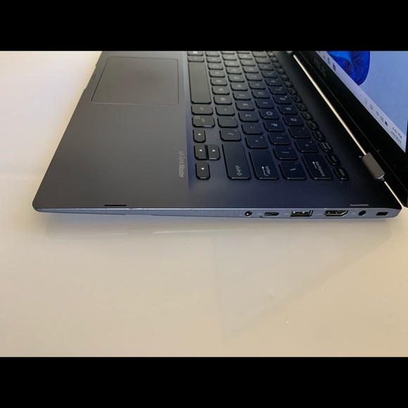 Asus VivoBook Flip 14, Intel i3, 8th Gen, Win 11, 2-in-1, & Made 2018 - Picture 7 of 12